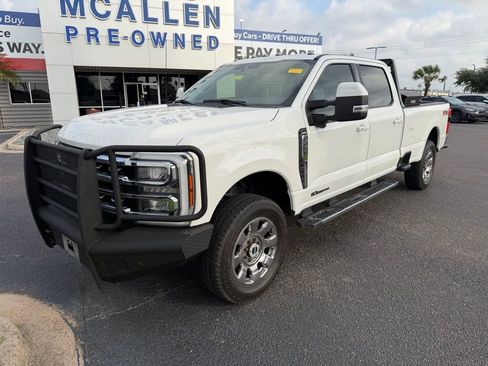 Used 2023 Ford F250 Lariat w/ FX4 Off-Road Package AWD/4WD image 2