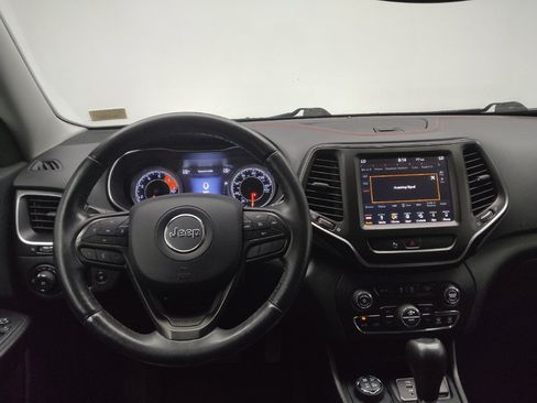 Used 2019 Jeep Cherokee Trailhawk w/ Comfort/Convenience Group AWD/4WD image 22