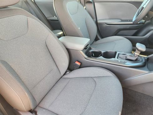 New 2025 Kia K4 LXS image 10