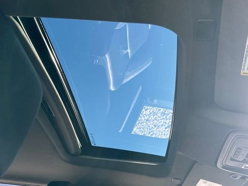 Used 2023 GMC Sierra 1500 SLT w/ SLT Premium Plus Package image 18