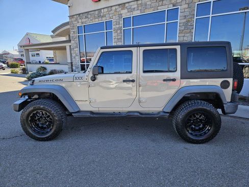 Used 2016 Jeep Wrangler Unlimited Rubicon w/ Connectivity Group image 2