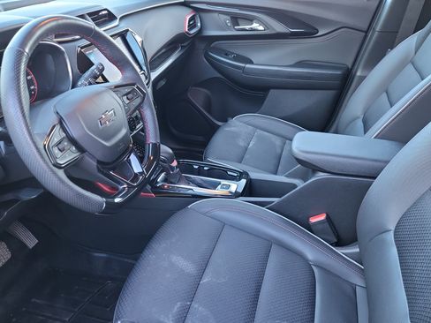 Used 2023 Chevrolet TrailBlazer RS w/ Sun and Liftgate Package image 18