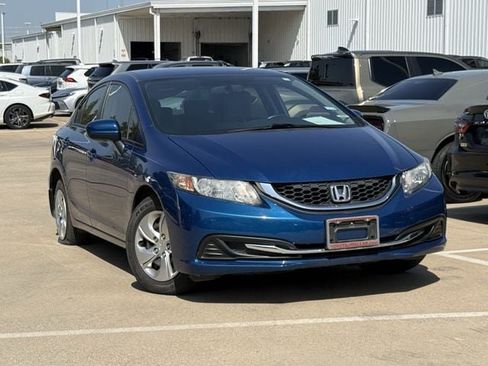 Used 2015 Honda Civic LX image 2