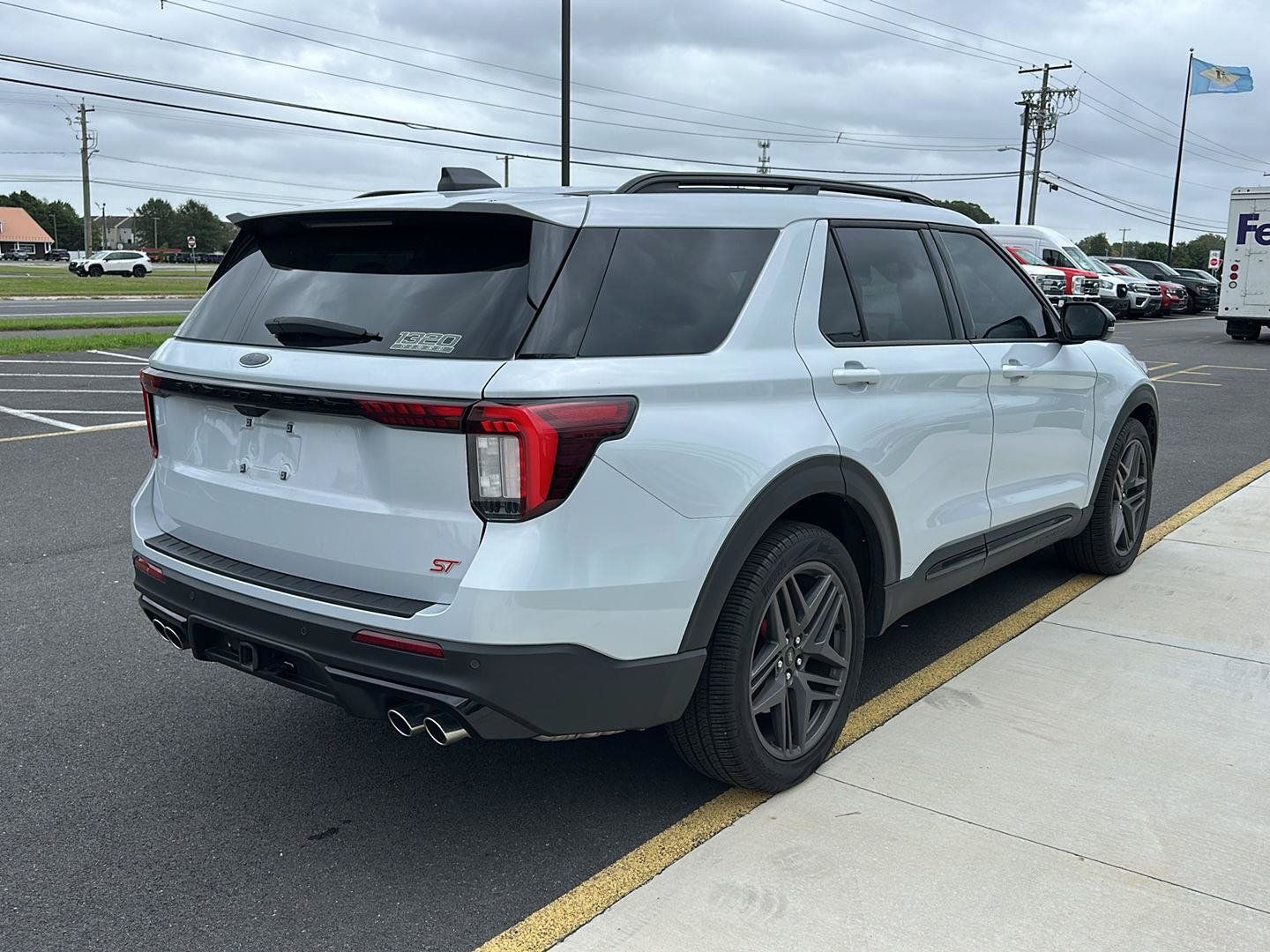 Used 2026 Ford Explorer ST AWD/4WD image 5