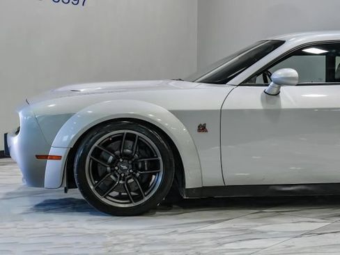 Used 2019 Dodge Challenger R/T Scat Pack RWD image 17