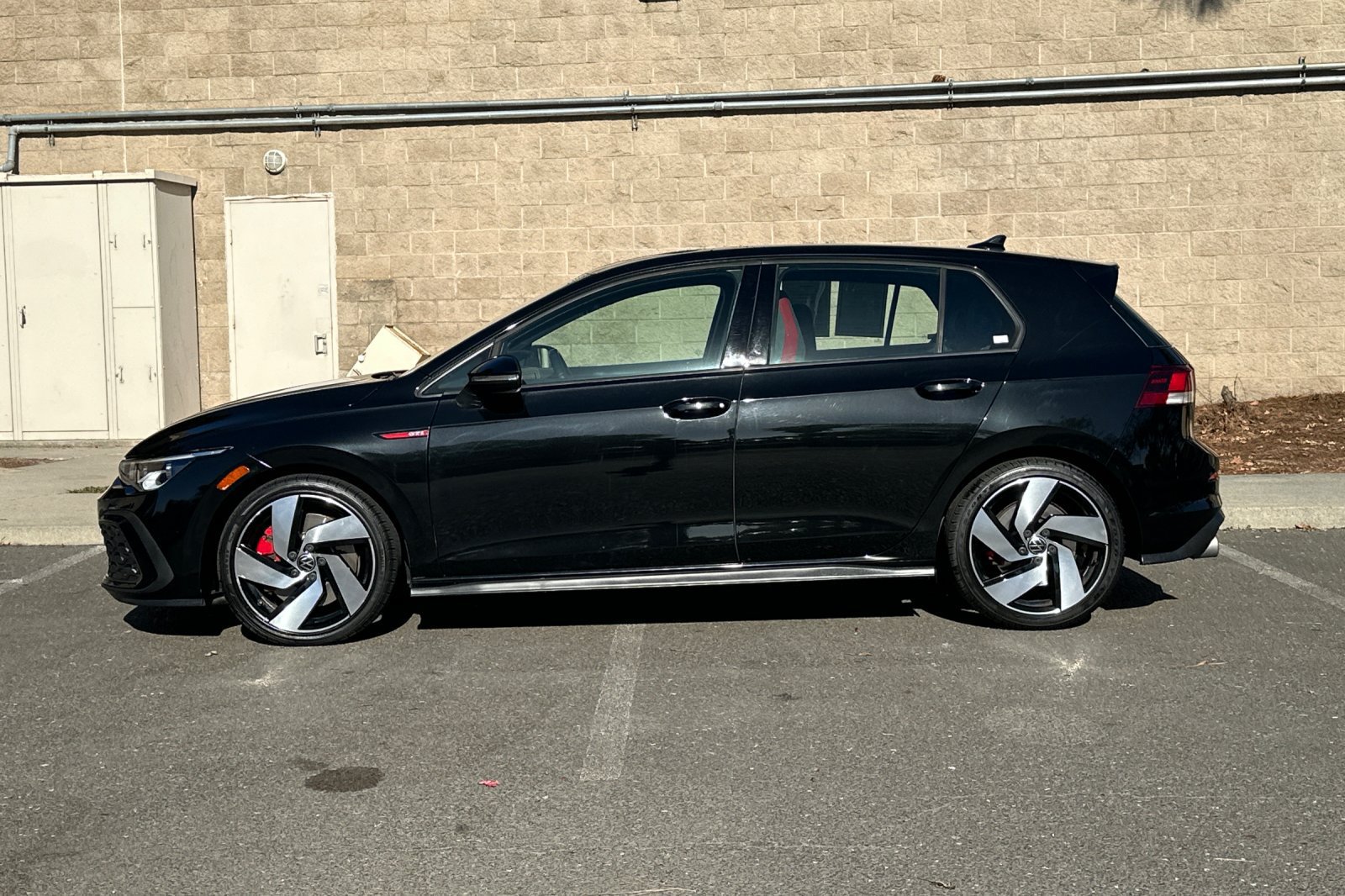Used 2024 Volkswagen GTI S FWD image 6