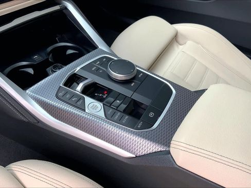 Used 2025 BMW M440i Coupe w/ Premium Package image 18