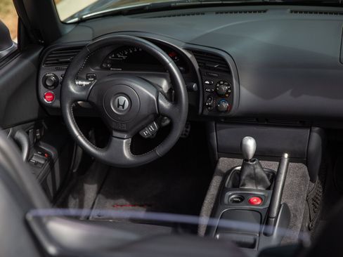 Used 2001 Honda S2000 image 34