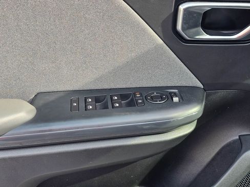 Used 2025 Kia K4 EX FWD image 9