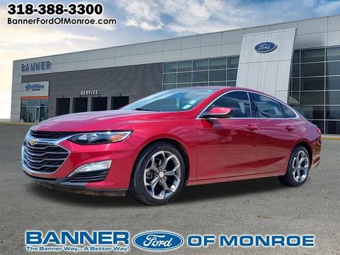 Used 2023 Chevrolet Malibu LT FWD image 1