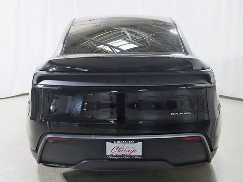 Used 2026 Tesla Model Y AWD image 12