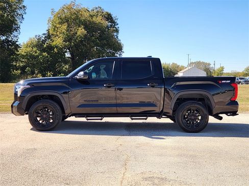 Used 2023 Toyota Tundra SR5 image 4