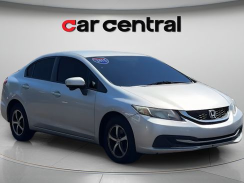 Used 2015 Honda Civic SE image 7