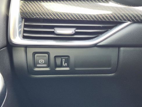 Used 2022 Cadillac XT4 Sport w/ Enhanced Visibility Package image 25