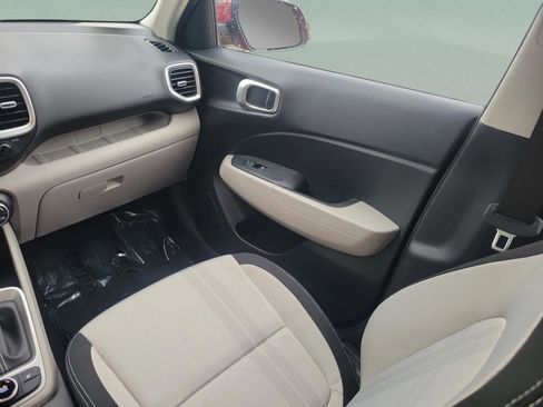 New 2026 Hyundai Venue SEL image 12