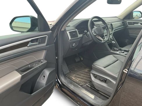 Used 2023 Volkswagen Atlas SE w/ Panoramic Sunroof Package AWD/4WD image 24