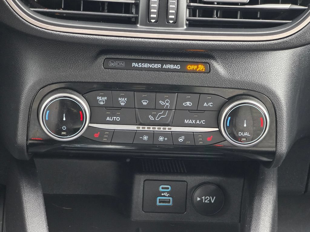 Used 2022 Ford Escape SE w/ SE Sport Appearance Package AWD/4WD image 14