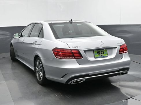 Used 2014 Mercedes-Benz E 250 BlueTEC Sedan image 35
