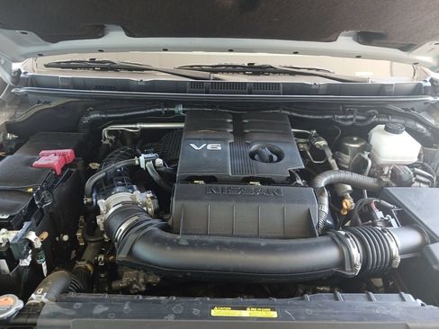 Used 2023 Nissan Frontier PRO-4X w/ Pro-4X Premium Package AWD/4WD image 10