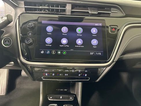 Used 2022 Chevrolet Bolt EUV LT w/ Convenience Package image 21