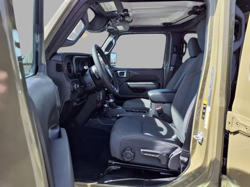 New 2026 Jeep Wrangler Unlimited Rubicon w/ Xtreme 35 Tire Package AWD/4WD image 21