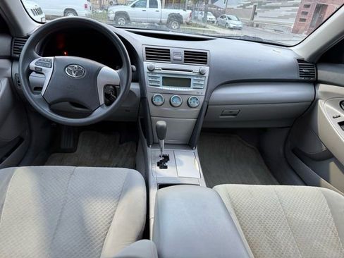 Used 2009 Toyota Camry LE image 20