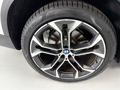Used 2022 BMW X5 sDrive40i w/ Premium Package RWD image 32