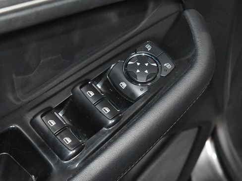 Used 2018 Ford Edge SEL w/ Equipment Group 201A AWD/4WD image 5