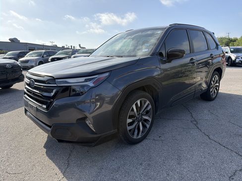 Certified 2025 Subaru Forester Touring AWD/4WD image 7