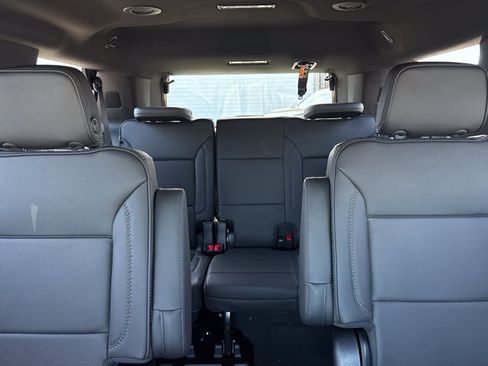 New 2026 GMC Yukon Denali w/ LPO, Floor Liner Package AWD/4WD image 18