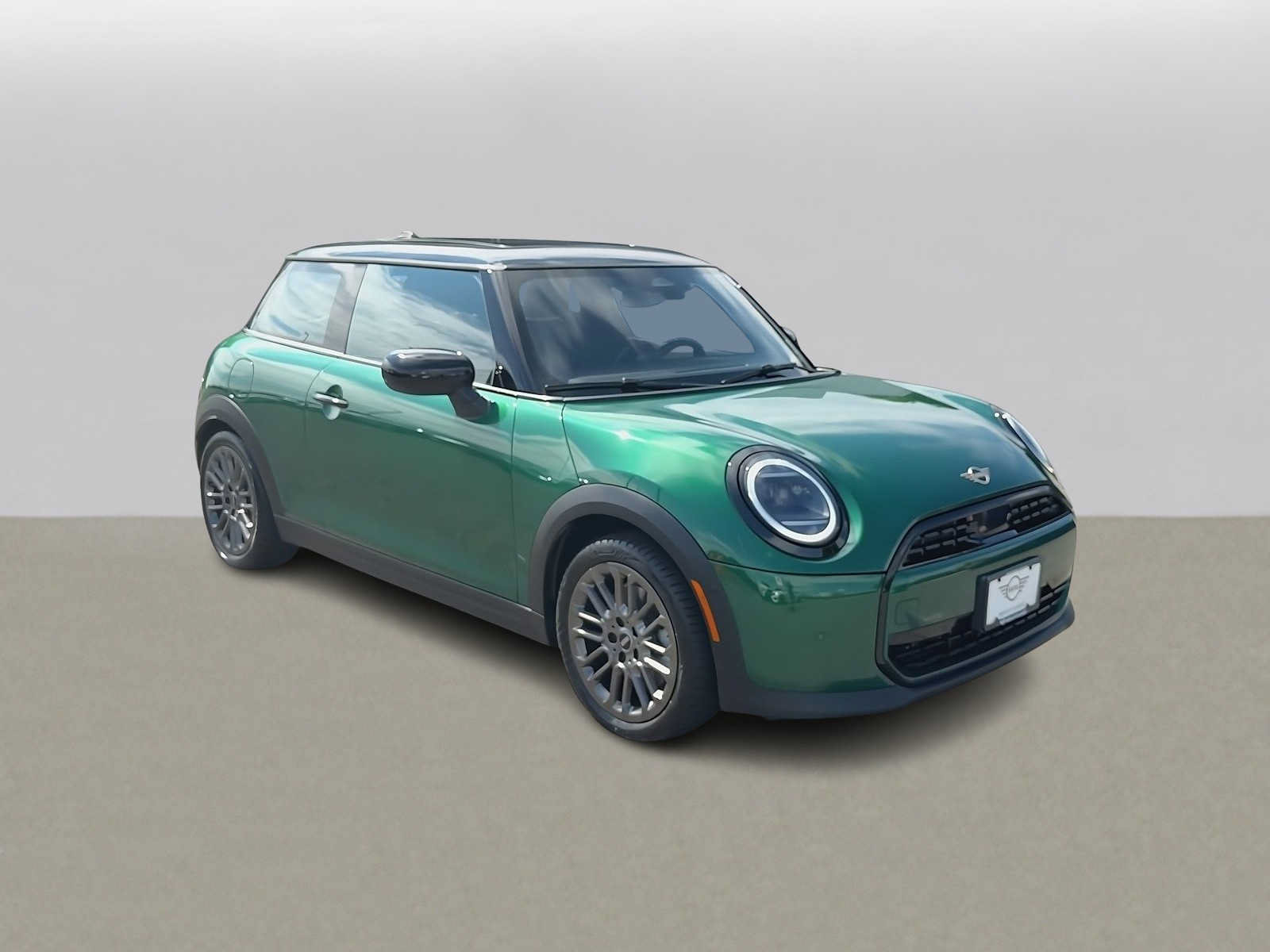 Used 2026 MINI Cooper 2-Door Hardtop FWD image 2