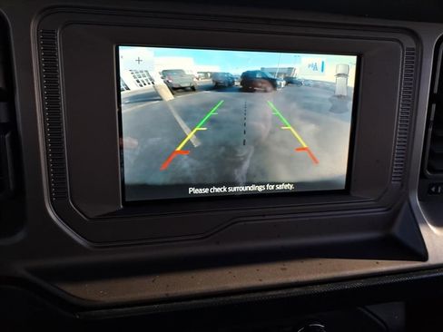 Used 2023 Ford Bronco Outer Banks image 18