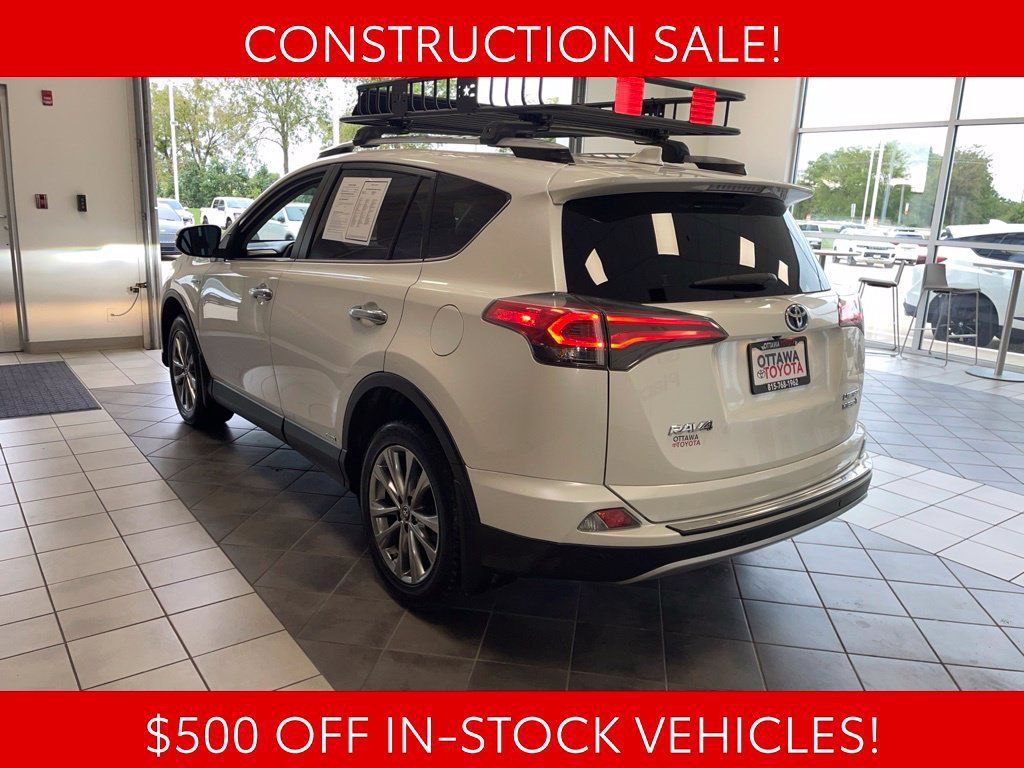 Used 2018 Toyota RAV4 Limited AWD/4WD image 8