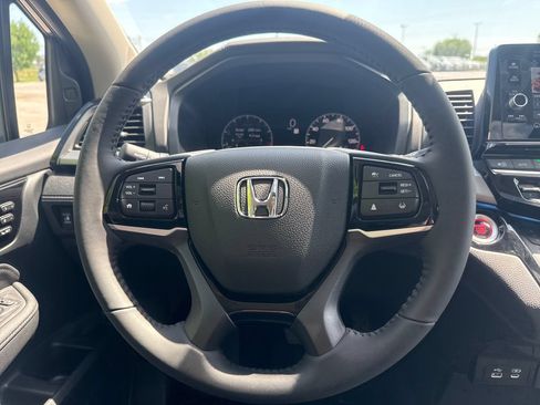 New 2026 Honda Odyssey Touring image 13