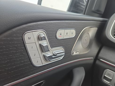 Used 2024 Mercedes-Benz GLE 450 4MATIC image 15