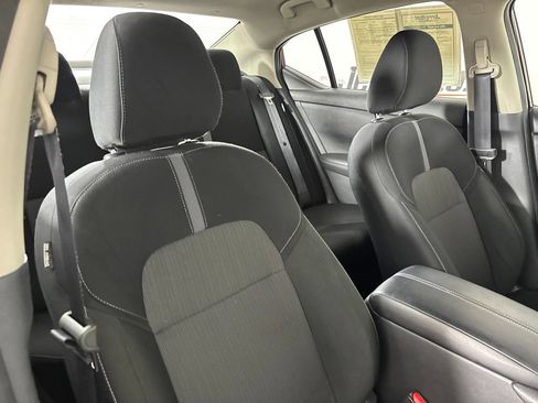 Used 2025 Nissan Sentra SV FWD image 28