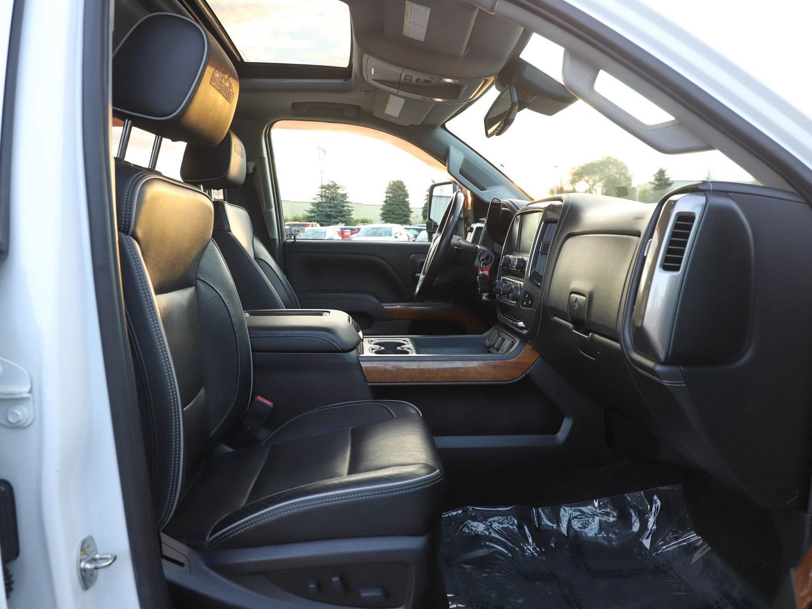 Used 2018 Chevrolet Silverado 3500 High Country w/ Duramax Plus Package AWD/4WD image 13