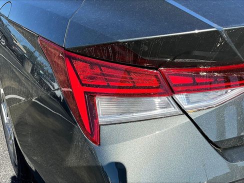 New 2026 Hyundai Elantra Hybrid FWD image 13