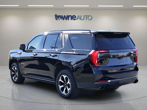 Used 2025 GMC Yukon AT4 Ultimate AWD/4WD image 3