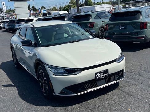 Certified 2022 Kia EV6 Wind AWD/4WD image 7