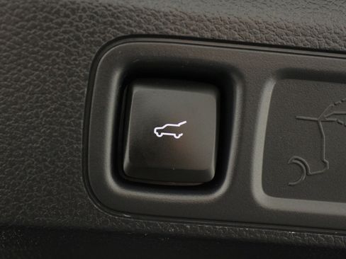 Used 2024 Lincoln Navigator Reserve image 13