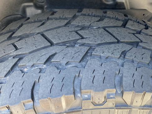 Used 2023 Jeep Wrangler Unlimited w/ Cold Weather Group image 17