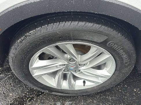 Used 2025 Buick Envista Preferred FWD image 34