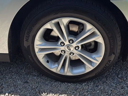 Used 2018 Ford Taurus SEL w/ Equipment Group 201A AWD/4WD image 37