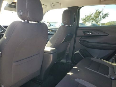 Used 2021 Chevrolet TrailBlazer LS image 10