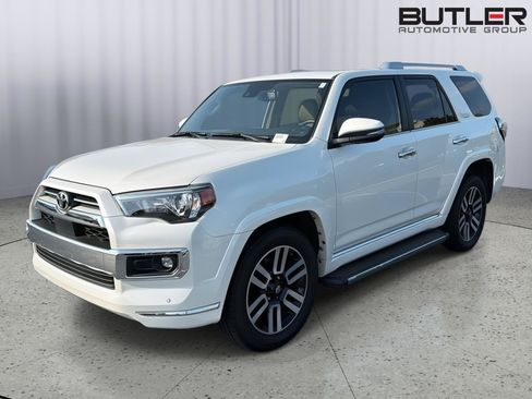 Used 2021 Toyota 4Runner Limited RWD image 2