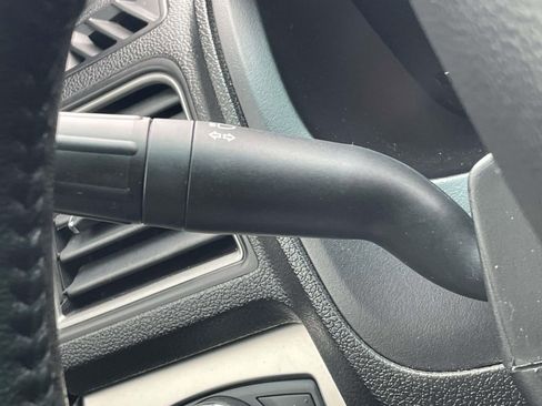 Used 2019 Ford Explorer XLT w/ Equipment Group 202A image 28