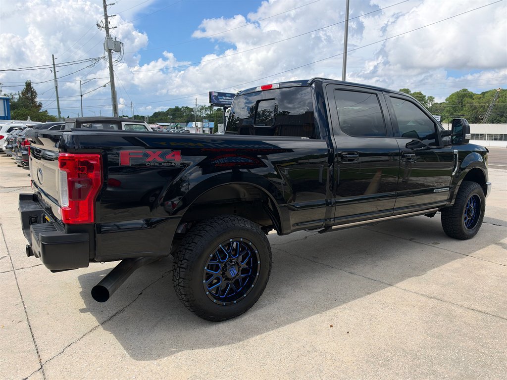Used 2017 Ford F250 Lariat w/ Lariat Ultimate Package AWD/4WD image 5