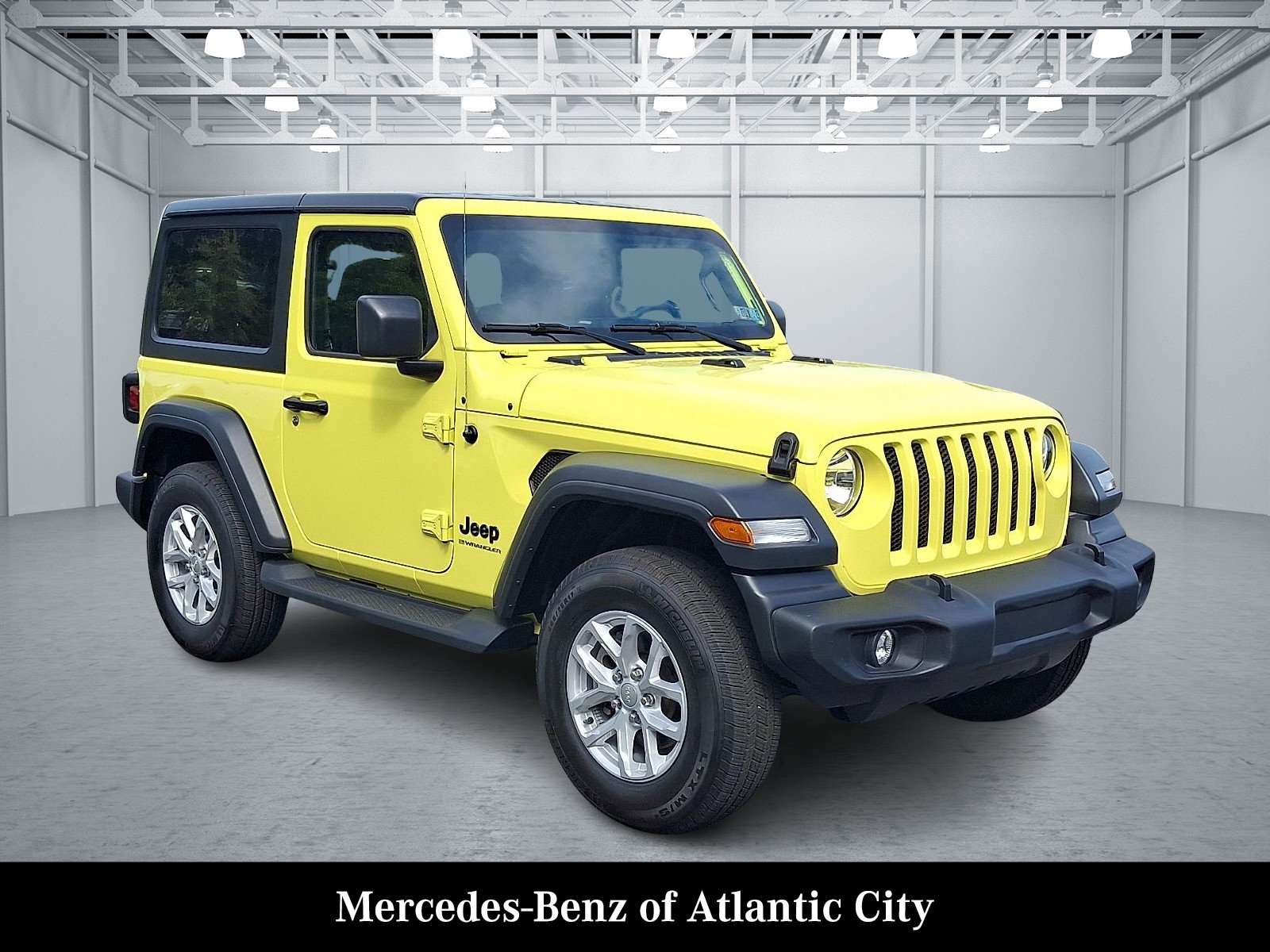 Used 2023 Jeep Wrangler Sport AWD/4WD image 1