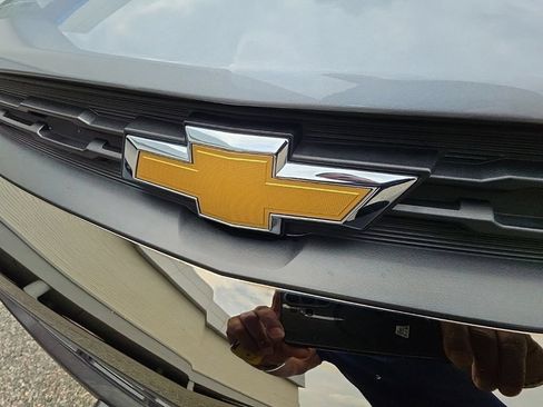 Used 2023 Chevrolet TrailBlazer ACTIV w/ Sun and Liftgate Package FWD image 37